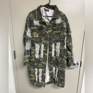 Camouflage Distressed long denim Jacket xl